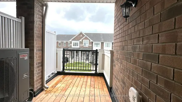 124 Ennerdale ST, Barrie, ON L9J 1A5