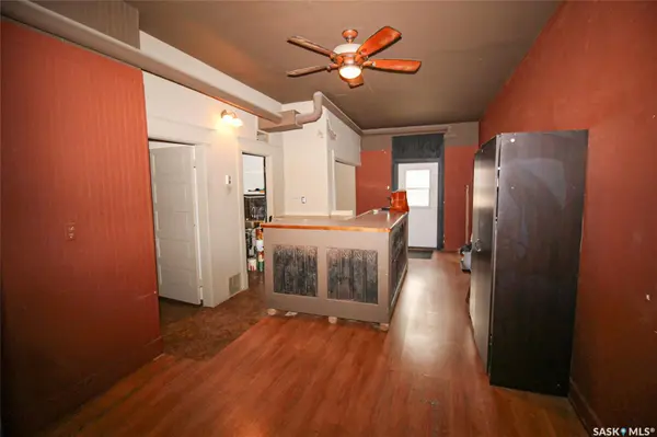 104 Maple AVENUE S, Eastend, SK S0N 0T0