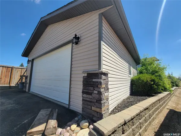 4702 Leader STREET, Macklin, SK S0L 2C0