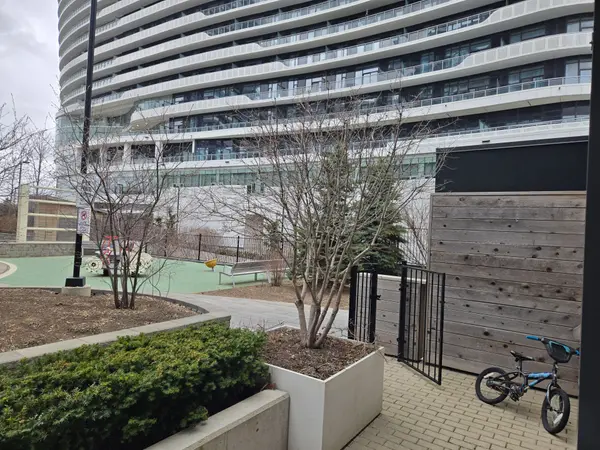 2530 Eglinton AVE W #119, Mississauga, ON L5M 0Z5