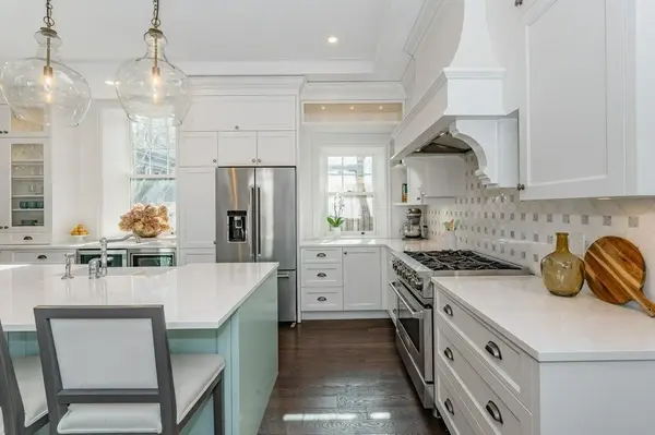 15 Liverpool ST, Guelph, ON N1H 2K8