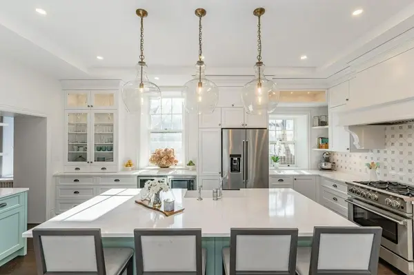 15 Liverpool ST, Guelph, ON N1H 2K8