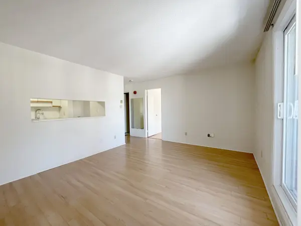 214 Viewmount DR #310, Cityview - Parkwoods Hills - Rideau Shore, ON K2E 7X3