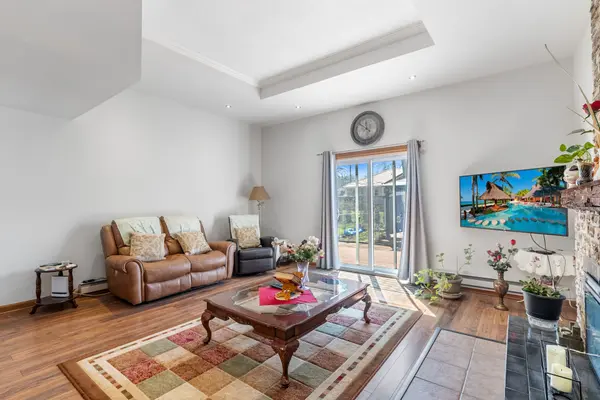 9 Hampton ST, Brantford, ON N3S 7J2