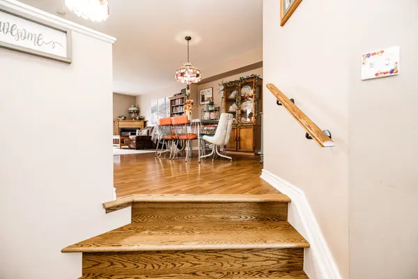 1893 Hennessy CRES, Orleans - Cumberland And Area, ON K4A 3X8