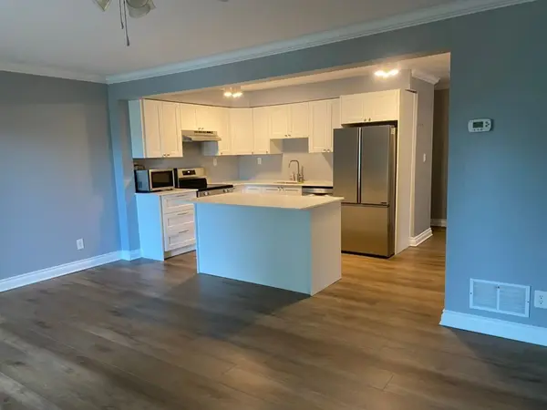 7B Clarendon AVE, St. Catharines, ON L2P 1G1