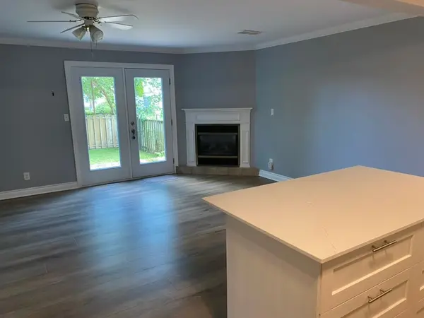 7B Clarendon AVE, St. Catharines, ON L2P 1G1