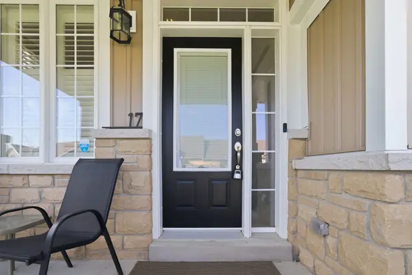 17 Deacon CRES, Kawartha Lakes, ON K9V 0L4