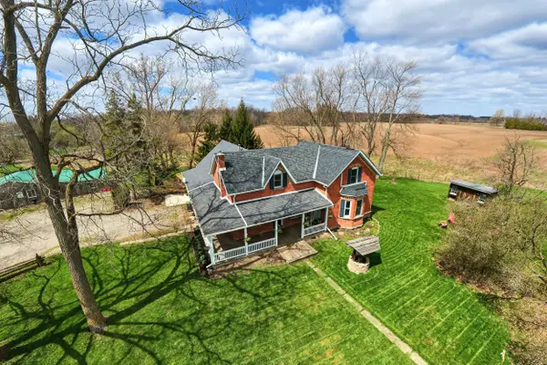 1292 Glancaster RD, Hamilton, ON L9G 3L1