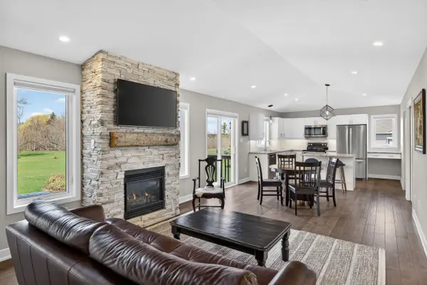 3012 Drew DR, North Dundas, ON K0E 1W0