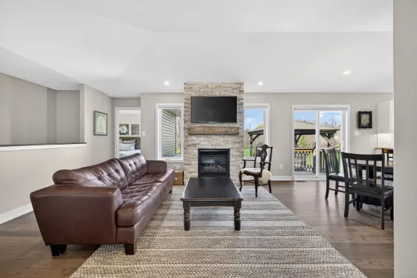 3012 Drew DR, North Dundas, ON K0E 1W0