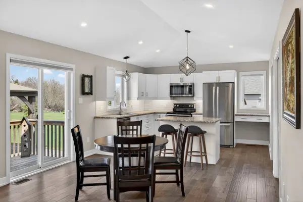 3012 Drew DR, North Dundas, ON K0E 1W0