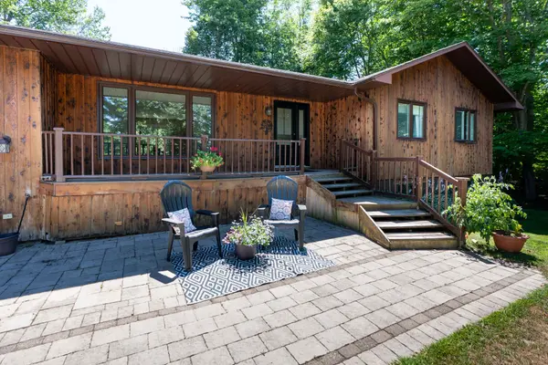 165 Union RD, Front Of Leeds & Seeleys Bay, ON K0E 1L0