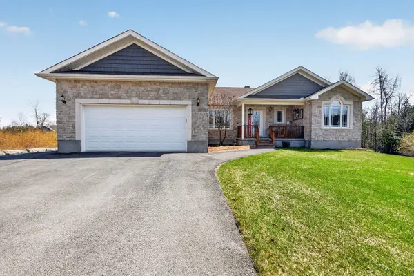 109 Stonewalk DR, North Grenville, ON K0G 1J0