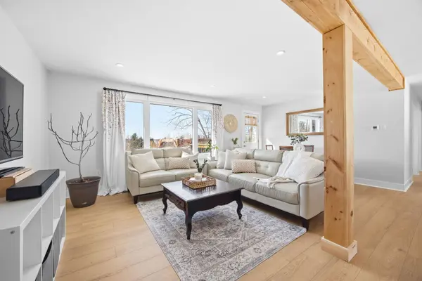 256 Mitcheson ST, Mississippi Mills, ON K0A 1A0