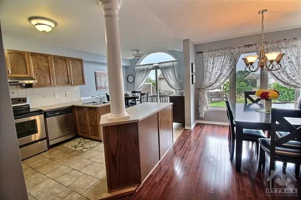 194 Flamborough WAY, Kanata, ON K2W 1G6