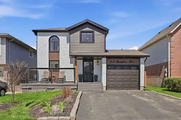 102 Ironstone DR, Cambridge, ON N1P 1A4