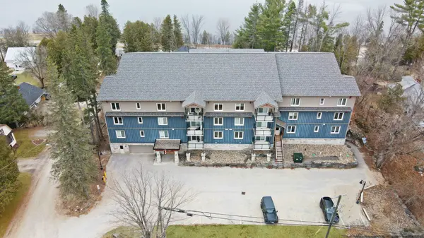 4 Lake AVE #103, Dysart Et Al, ON K0M 1S0