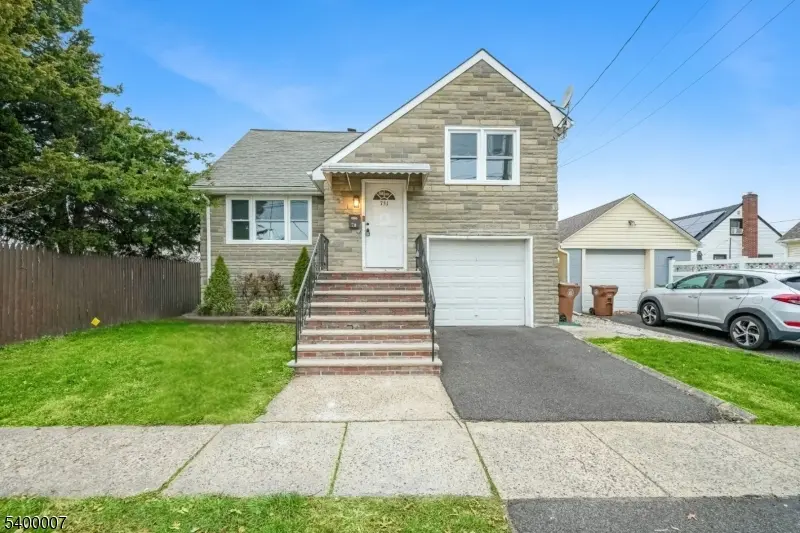 731 Essex Ave, Linden City, NJ 07036