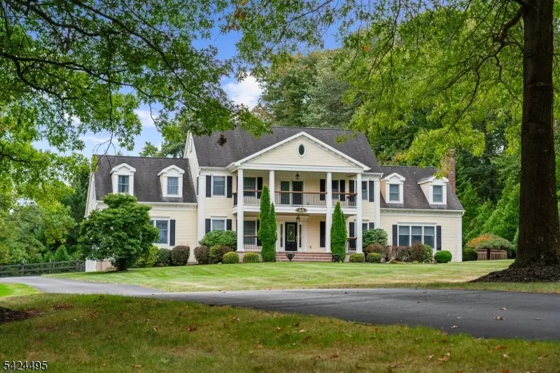 44 Country Acres Dr, Union Twp., NJ 08827