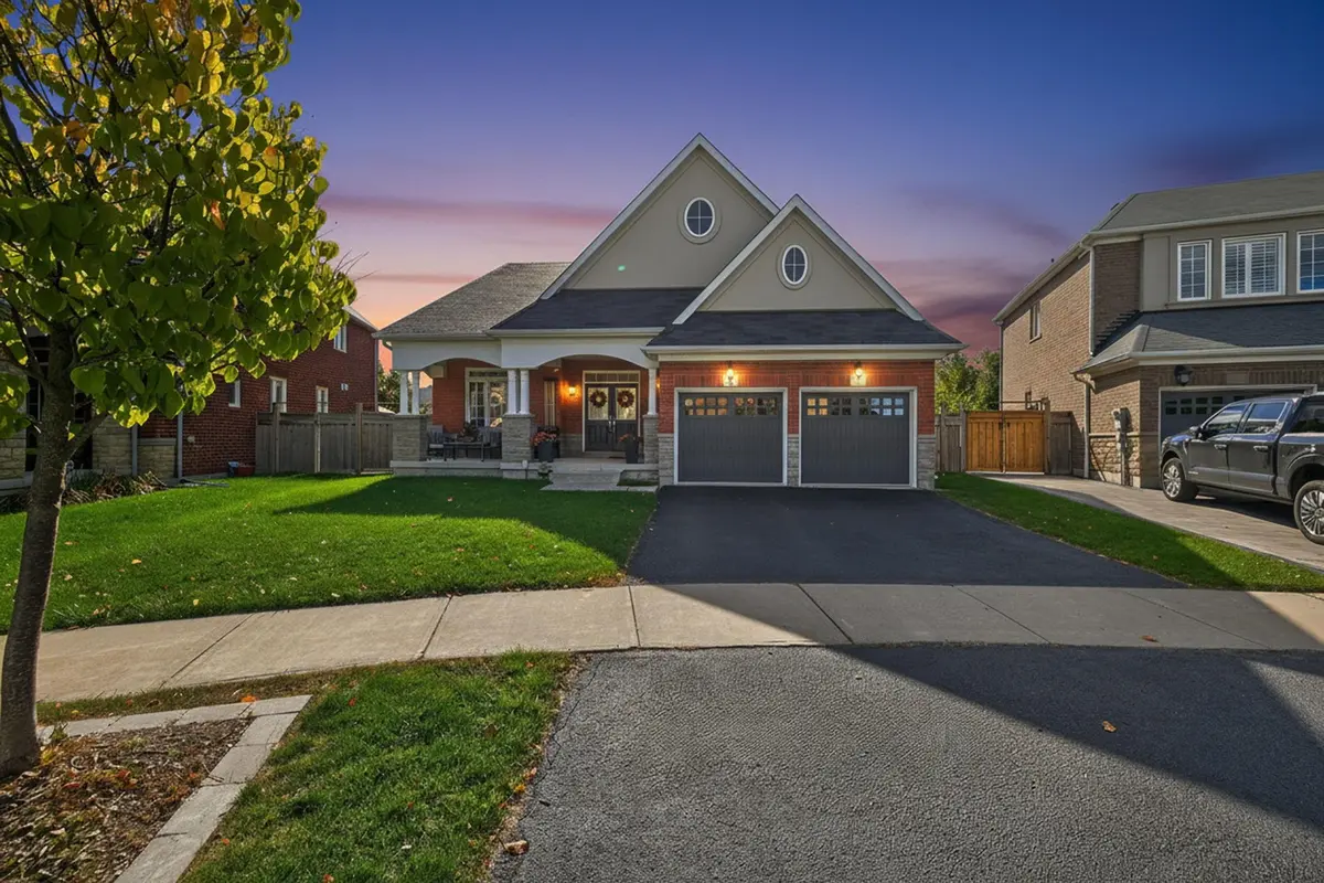 26 Waterton WAY, Bradford West Gwillimbury, ON L3Z 0R3