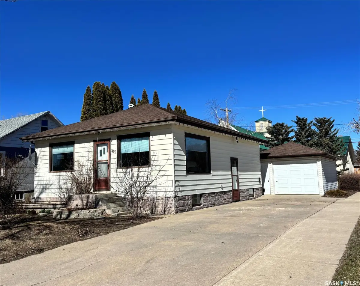 400 3rd AVENUE W, Kindersley, SK S0L 1S0