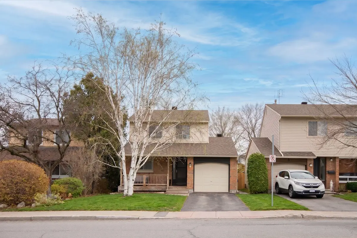 7 Fable ST, Barrhaven, ON K2J 2C9