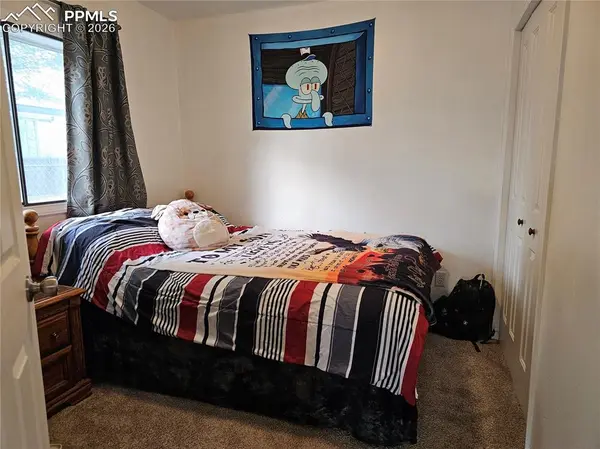 722 S Dante DR, Pueblo West, CO 81007