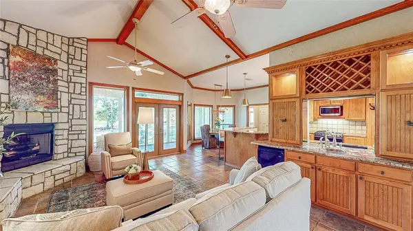 701 County Road 3608, Bullard, TX 75757