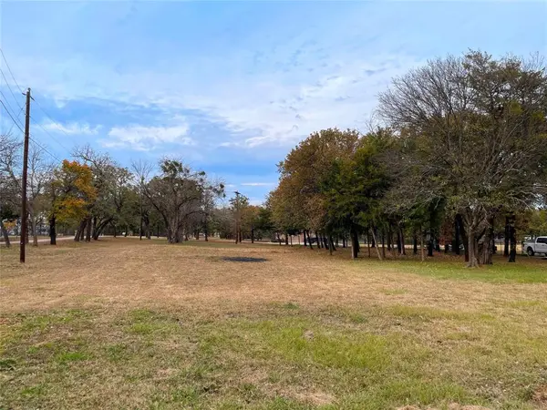 3101 Collins Road, Burleson, TX 76028