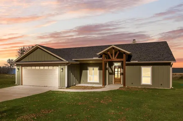 305 Caro Drive, West Tawakoni, TX 75474