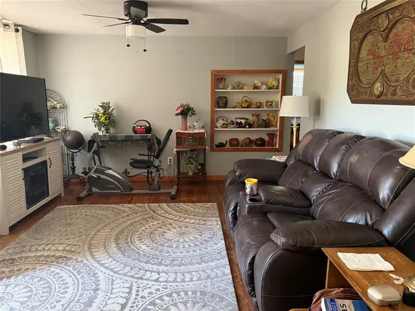 501 E Fitzgerald, Bangs, TX 76823