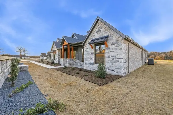 195 Rio Rancho Drive, Decatur, TX 76234