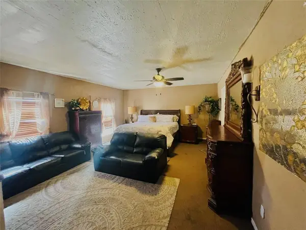 4809 Melinda Drive, Forest Hill, TX 76119