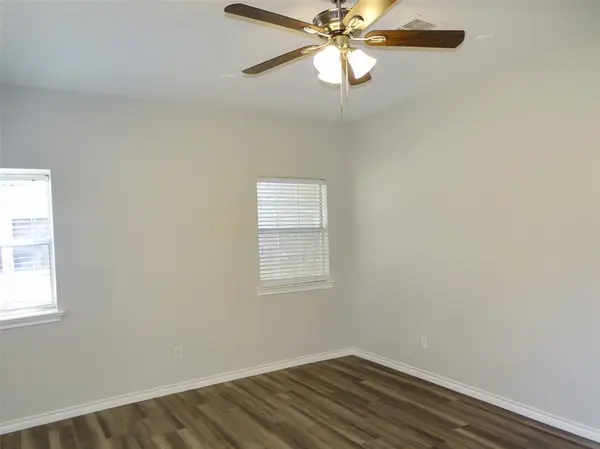 909 Hickory Knob Circle, Cedar Hill, TX 75104