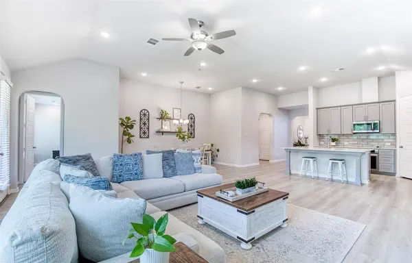 2012 Pacific Avenue, Anna, TX 75409