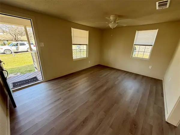 211 Sperry Lane, Red Oak, TX 75154