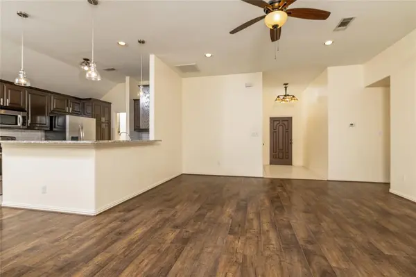 405 Kimbrough Road, Azle, TX 76020