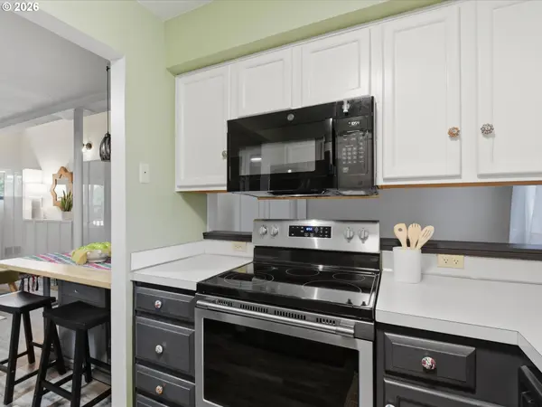 536 NE GOING ST, Portland, OR 97211