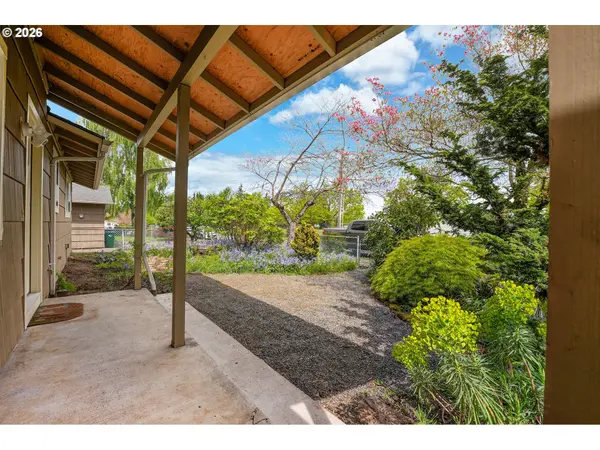 111 NE 194TH AVE, Portland, OR 97230