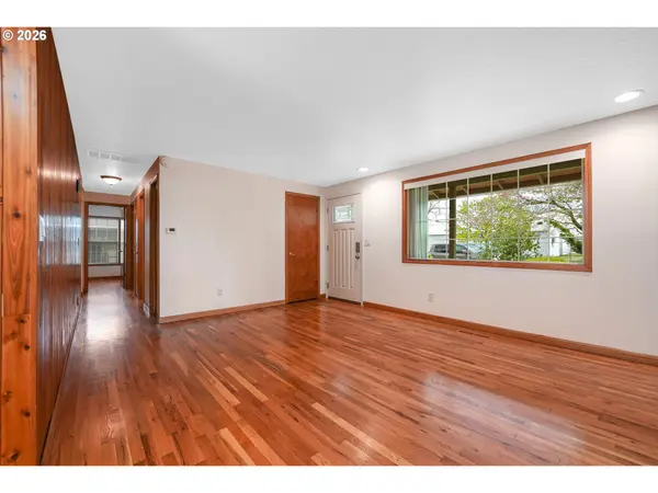 111 NE 194TH AVE, Portland, OR 97230