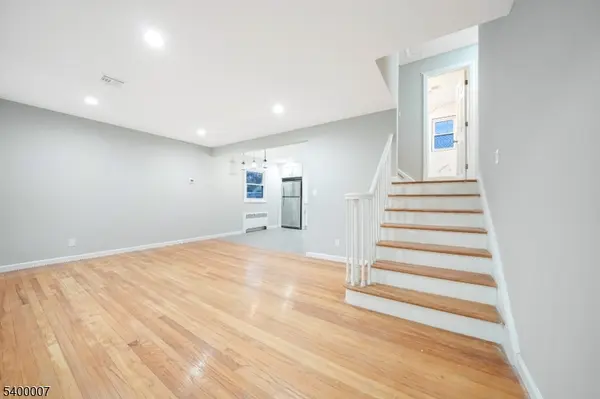 731 Essex Ave, Linden City, NJ 07036