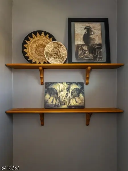 81 Burnett Ave, Maplewood Twp., NJ 07040