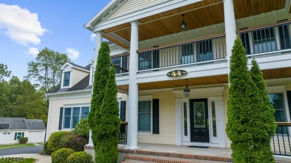44 Country Acres Dr, Union Twp., NJ 08827
