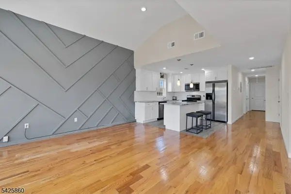 12 Rome St, Newark City, NJ 07105