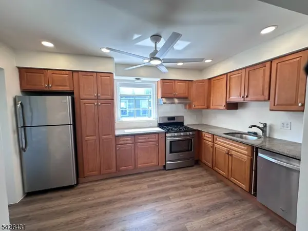 163 Passaic Ave #1, Hawthorne Boro, NJ 07506