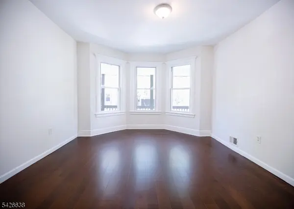 120 S 7Th St #1, Newark City, NJ 07107