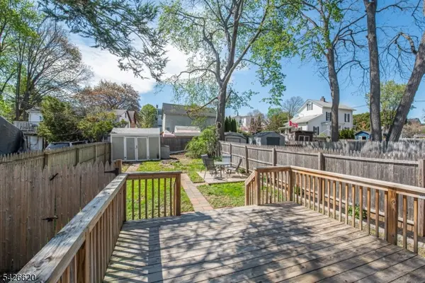 108 Lafayette St, Hackettstown Town, NJ 07840