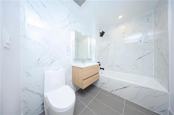 150-02 Northern BLVD #4H, Queens, NY 11354