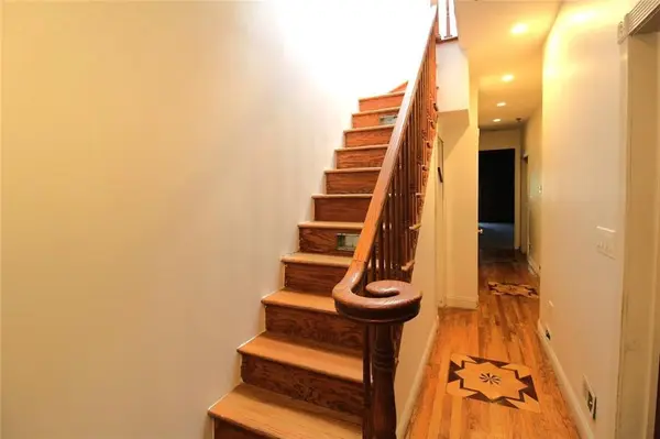 123 Avenue J, Brooklyn, NY 11230